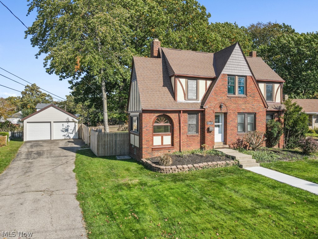 5901 Twin Lakes Drive Parma OH 44129