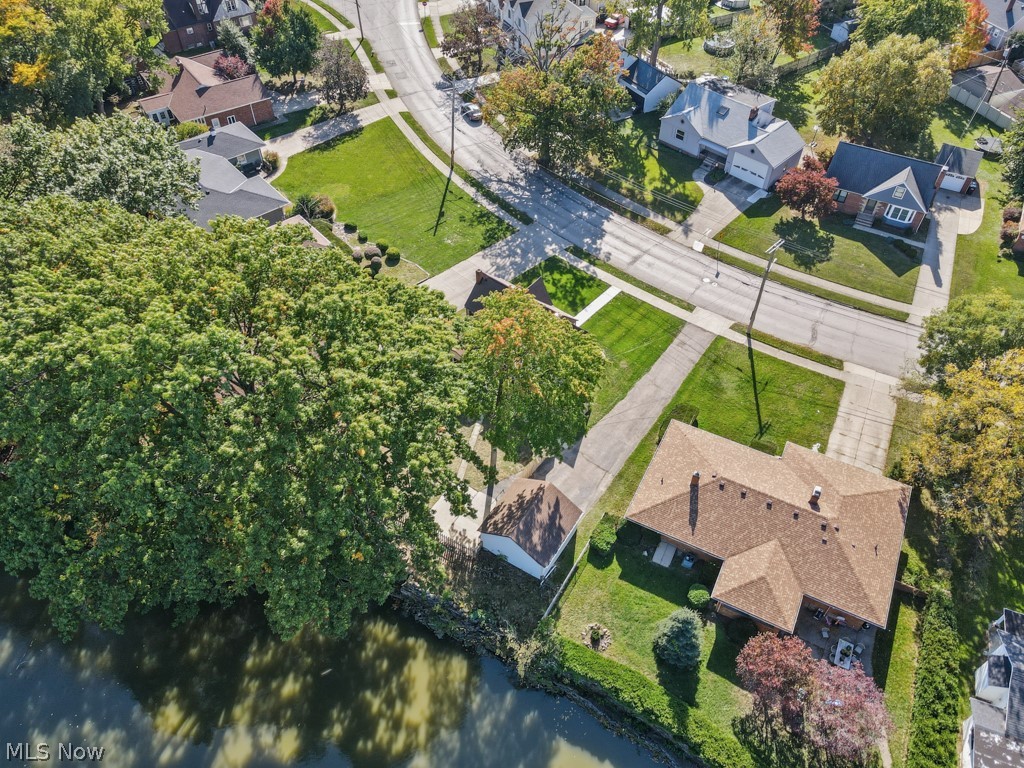 5901 Twin Lakes Drive Parma OH 44129