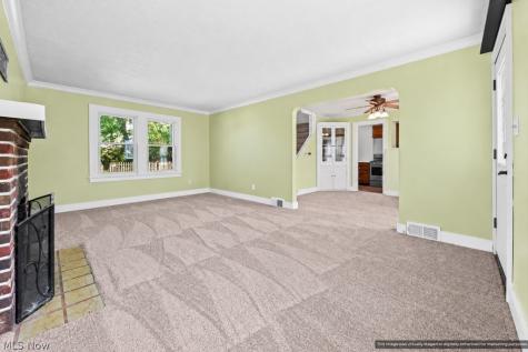 5901 Twin Lakes Drive Parma OH 44129