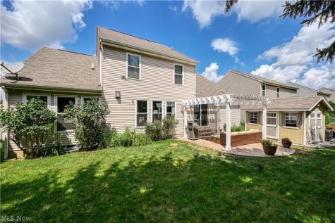 1242 Bexley Circle Akron OH 44312