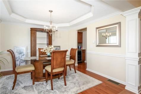 1242 Bexley Circle Akron OH 44312