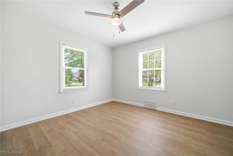 4276 Grove Avenue Willoughby OH 44094