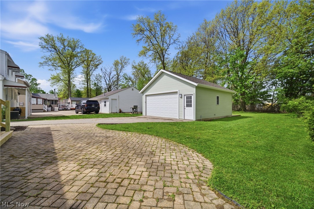 4276 Grove Avenue Willoughby OH 44094
