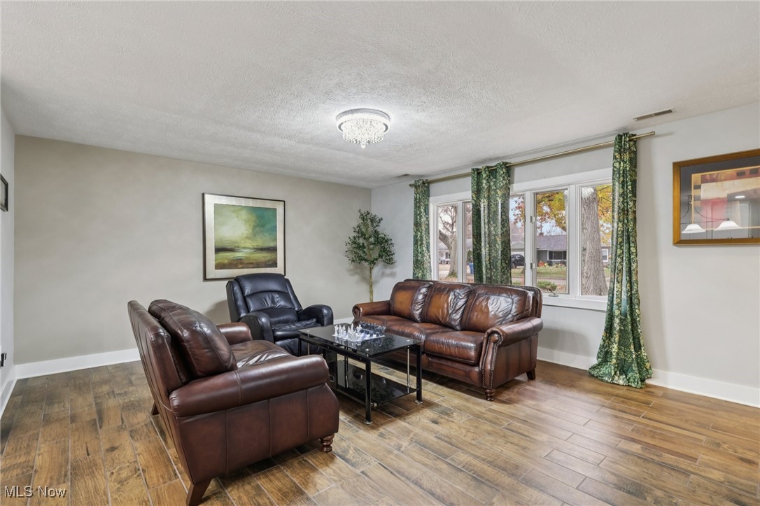 6996 Oakwood Road Parma Heights OH 44130