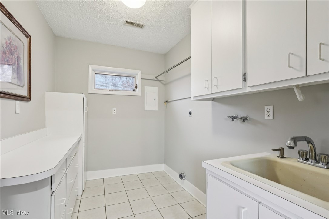 6996 Oakwood Road Parma Heights OH 44130