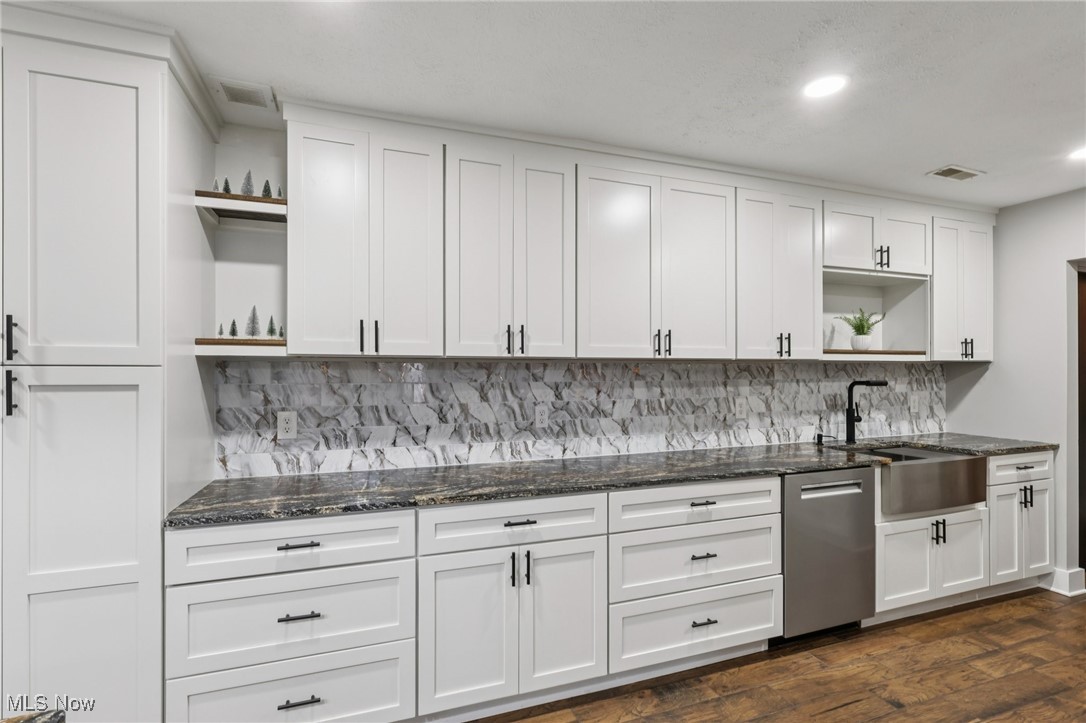 6996 Oakwood Road Parma Heights OH 44130