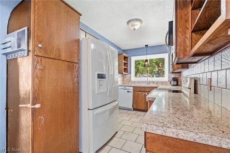 1932 7th Street Cuyahoga Falls OH 44221