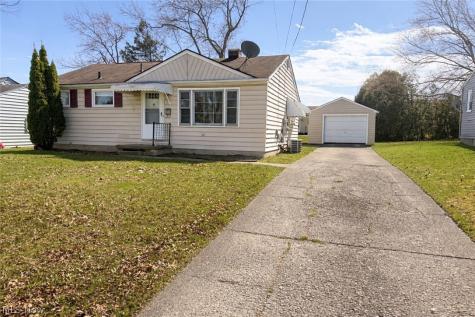 2471 Chaney Circle Youngstown OH 44509