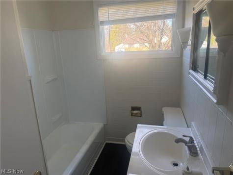 2471 Chaney Circle Youngstown OH 44509