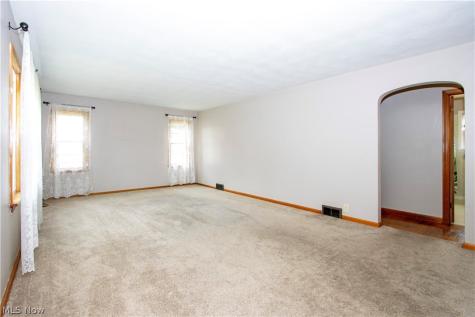 927 S Heltman Avenue Ashland OH 44805