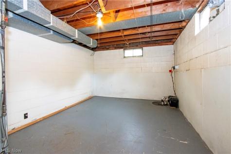 927 S Heltman Avenue Ashland OH 44805