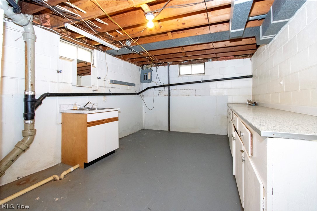 927 S Heltman Avenue Ashland OH 44805