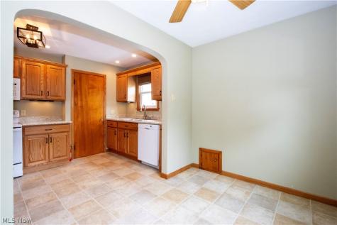 927 S Heltman Avenue Ashland OH 44805