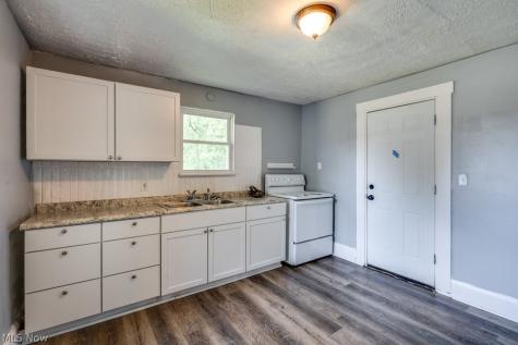 815 Seneca Street NE Massillon OH 44646