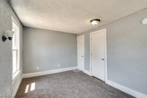 815 Seneca Street NE Massillon OH 44646