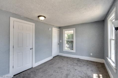 815 Seneca Street NE Massillon OH 44646