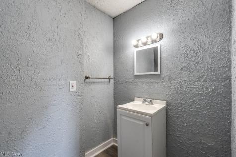 815 Seneca Street NE Massillon OH 44646