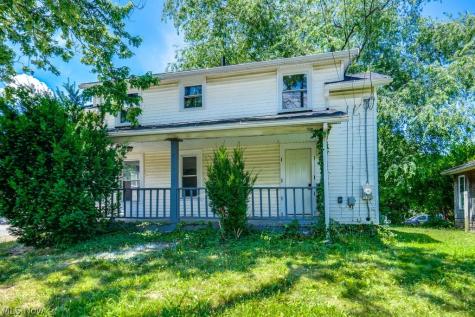 815 Seneca Street NE Massillon OH 44646