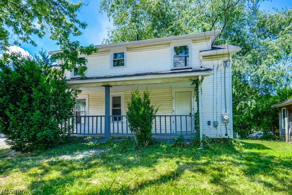 815 Seneca Street NE Massillon OH 44646