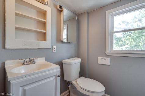815 Seneca Street NE Massillon OH 44646