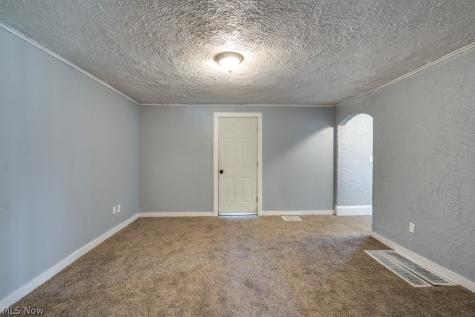 815 Seneca Street NE Massillon OH 44646