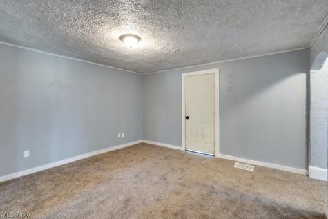 815 Seneca Street NE Massillon OH 44646