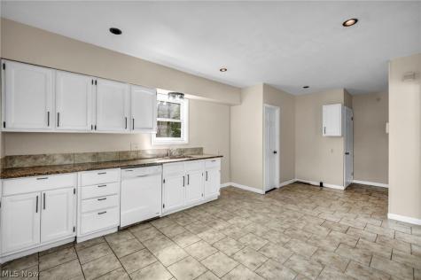 3333 Beechwood Avenue Cleveland Heights OH 44118