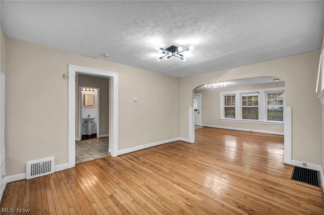 3333 Beechwood Avenue Cleveland Heights OH 44118
