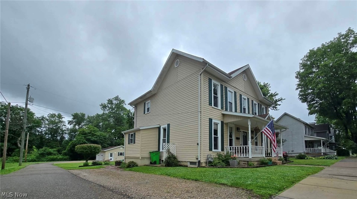 59 E Maple Avenue New Concord OH 43762