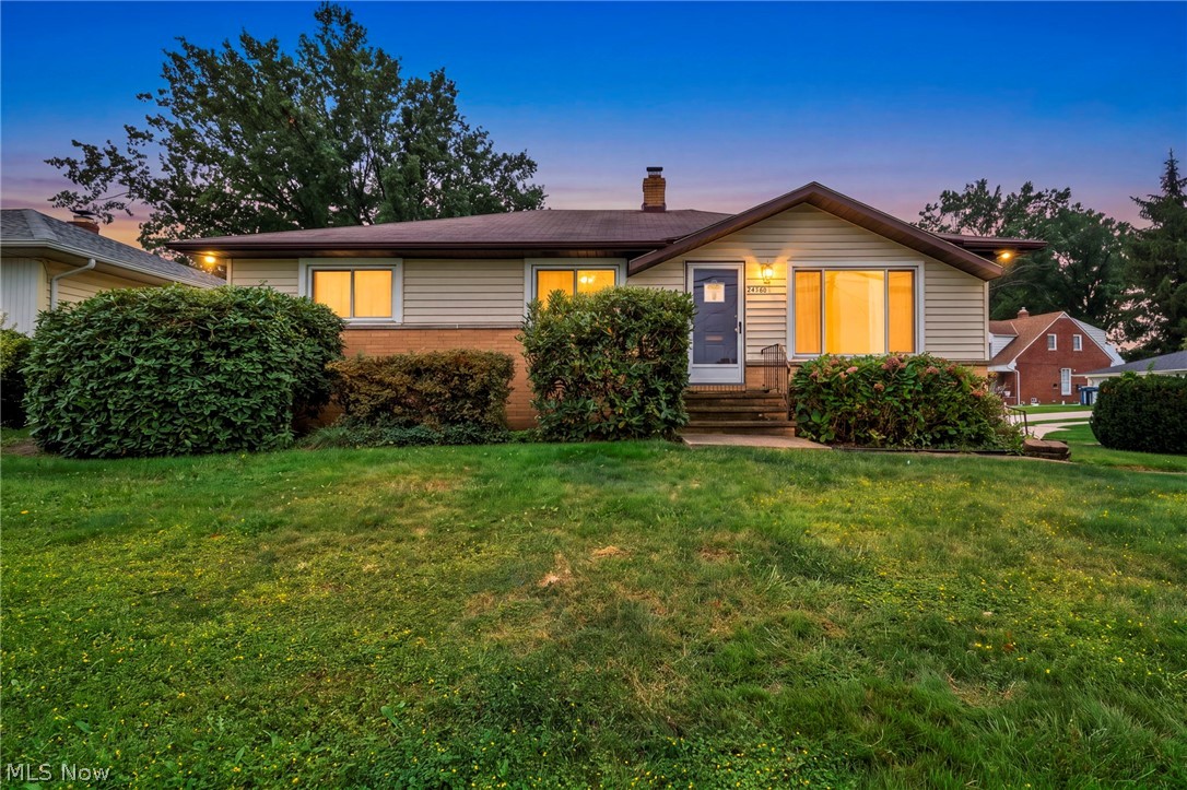 24560 Stephen Avenue Euclid OH 44123