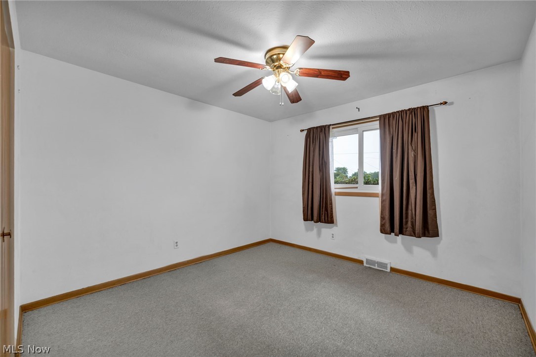 24560 Stephen Avenue Euclid OH 44123