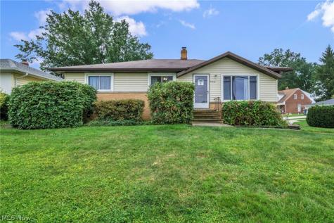 24560 Stephen Avenue Euclid OH 44123