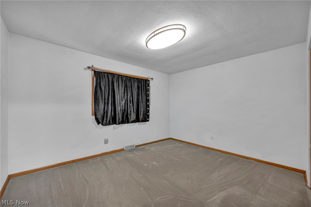 24560 Stephen Avenue Euclid OH 44123
