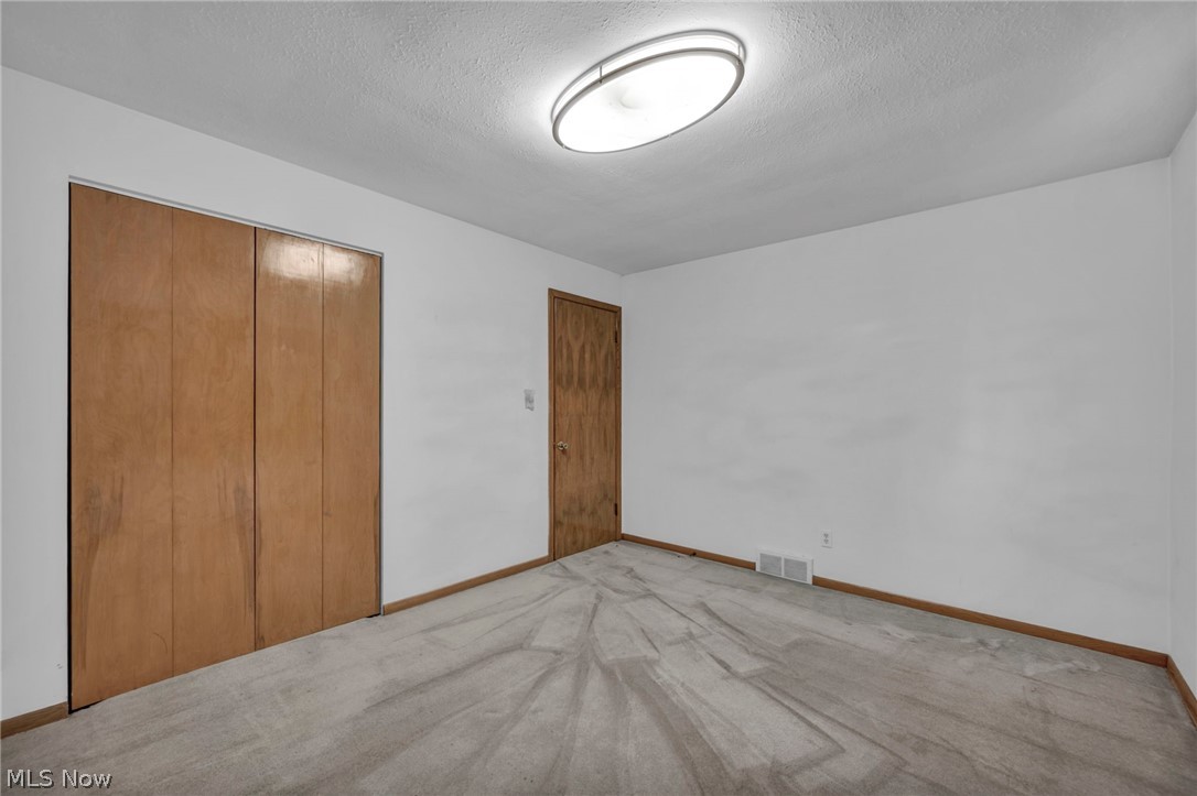 24560 Stephen Avenue Euclid OH 44123