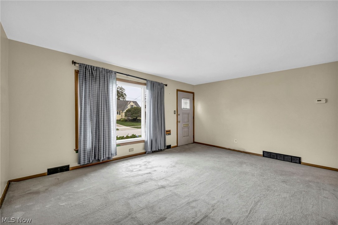 24560 Stephen Avenue Euclid OH 44123