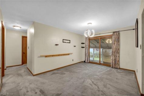 24560 Stephen Avenue Euclid OH 44123
