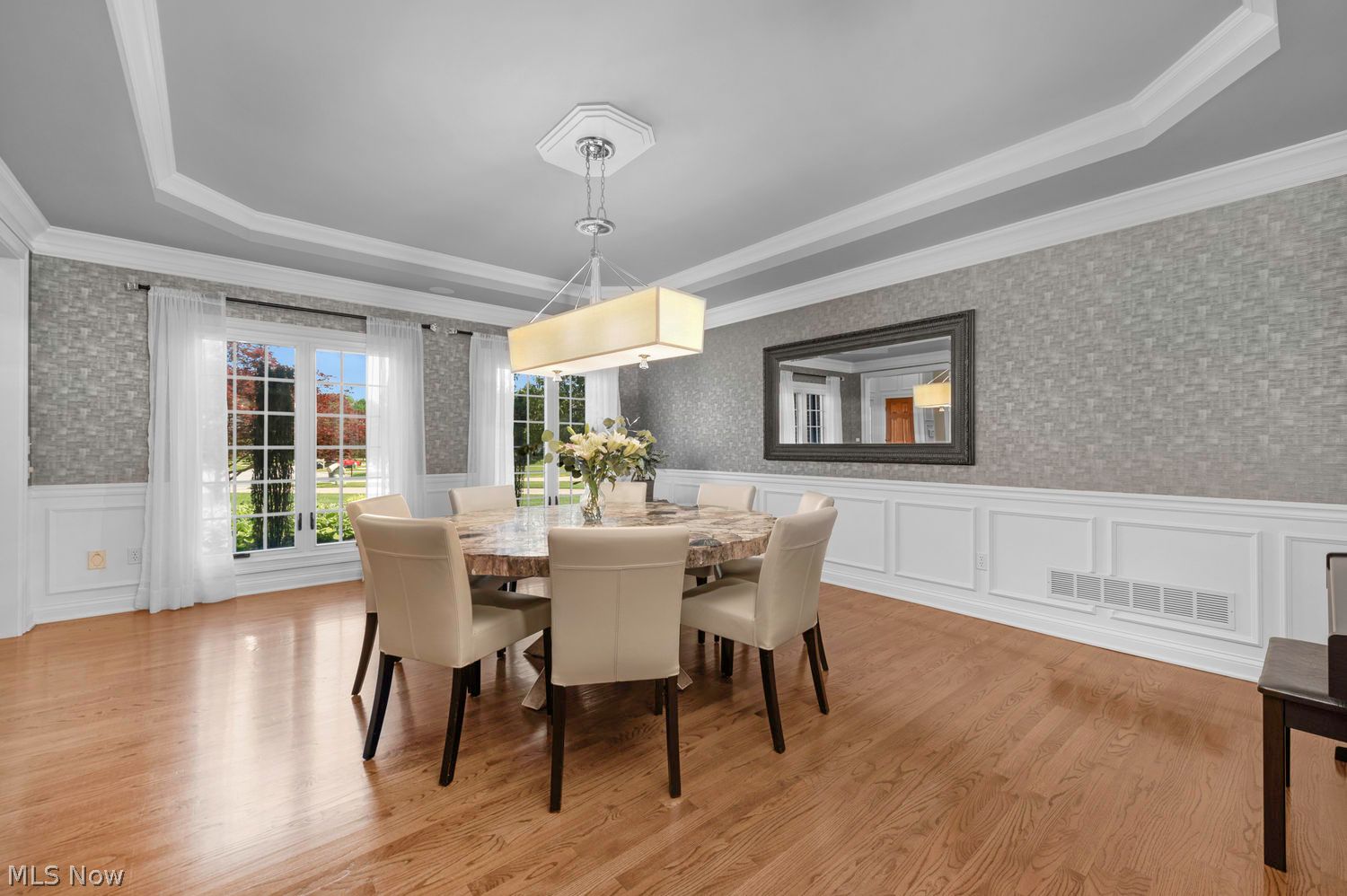3251 Royal Oak Court Westlake OH 44145