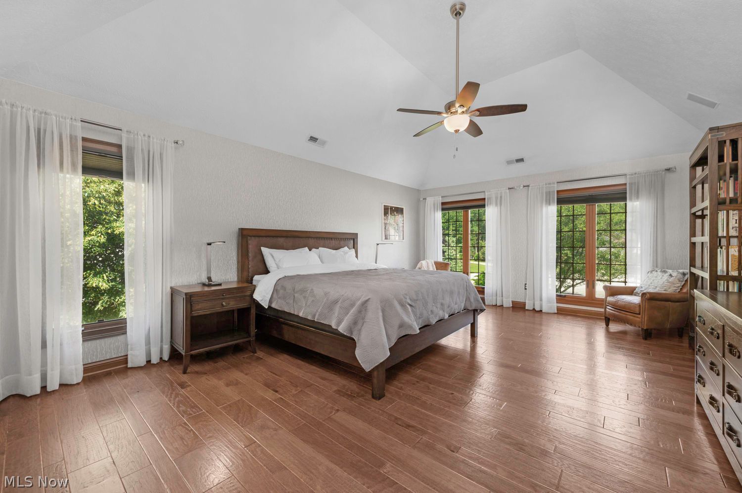 3251 Royal Oak Court Westlake OH 44145