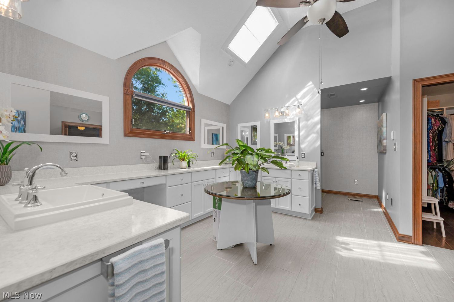 3251 Royal Oak Court Westlake OH 44145