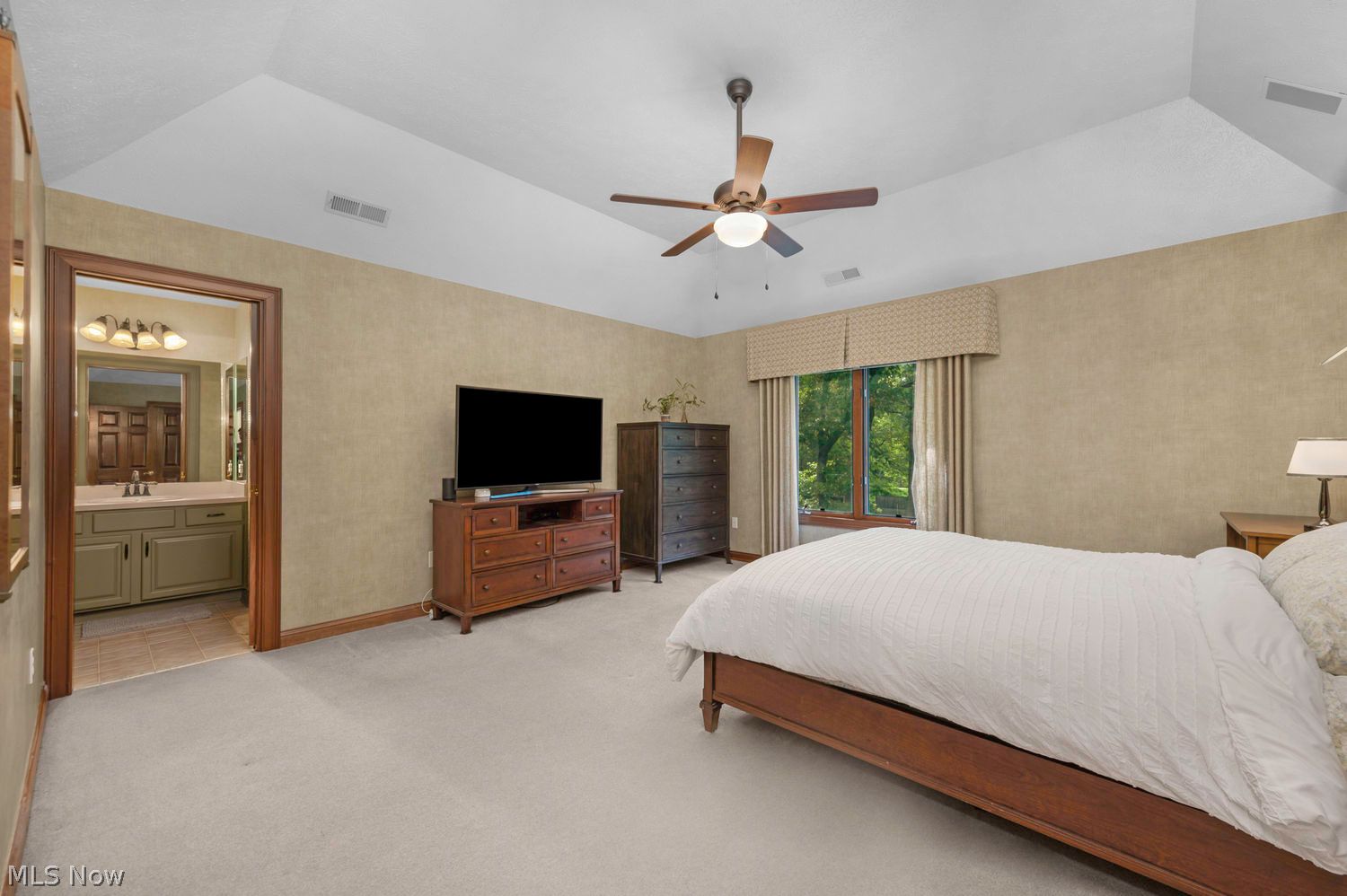 3251 Royal Oak Court Westlake OH 44145