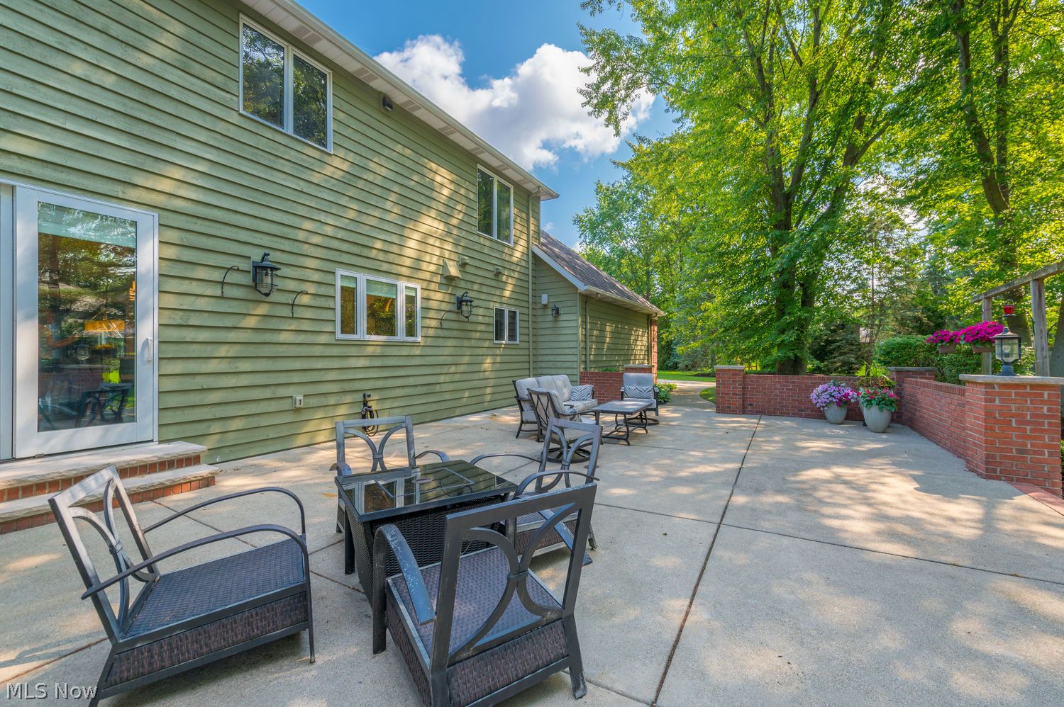 3251 Royal Oak Court Westlake OH 44145