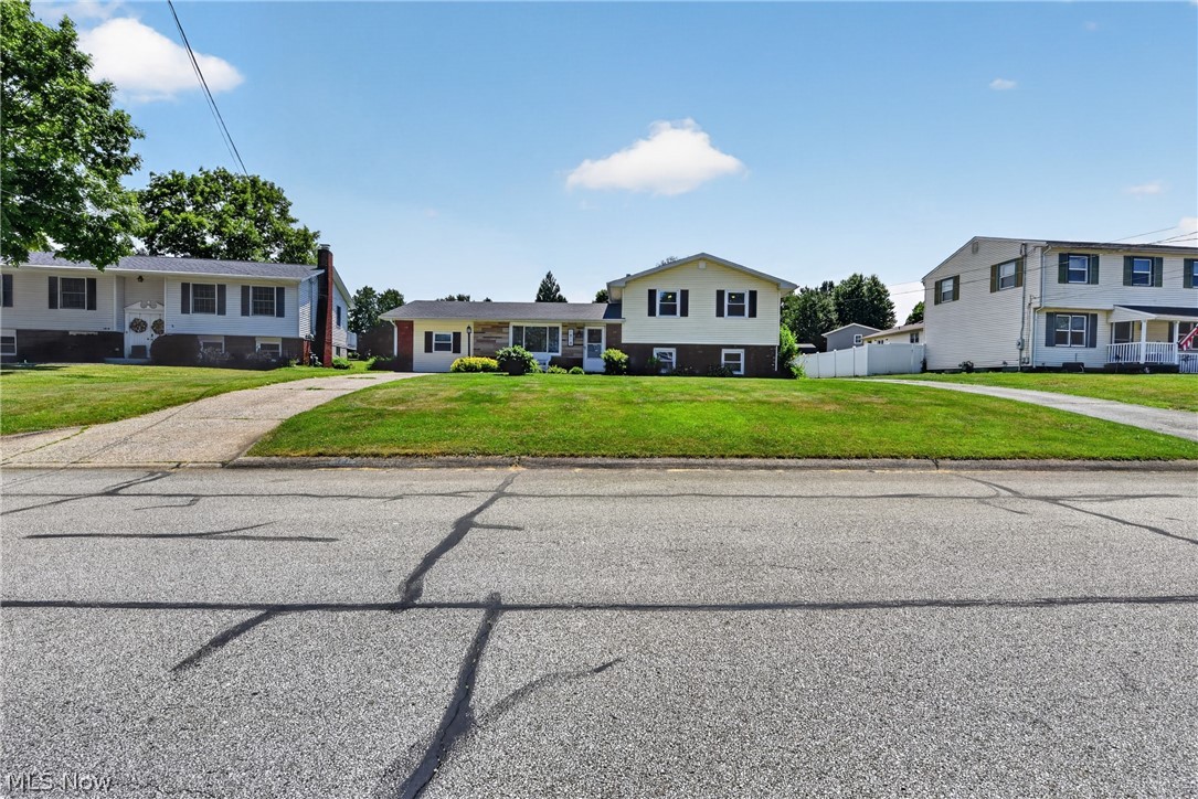1818 Kenwood Drive Orrville OH 44667