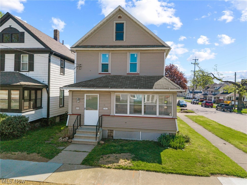 299 NW 5th Street NW Barberton OH 44203