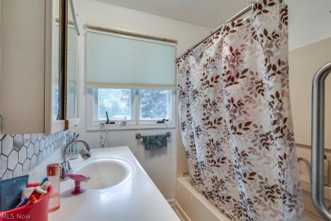 406 Washburn Road Tallmadge OH 44278