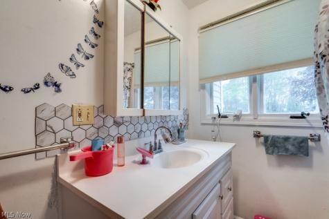 406 Washburn Road Tallmadge OH 44278