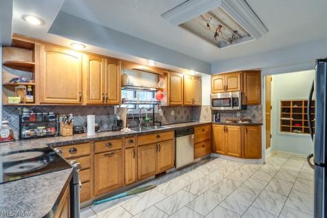406 Washburn Road Tallmadge OH 44278