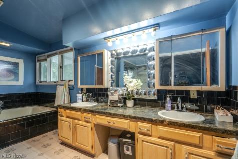 406 Washburn Road Tallmadge OH 44278