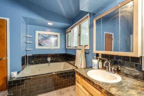 406 Washburn Road Tallmadge OH 44278