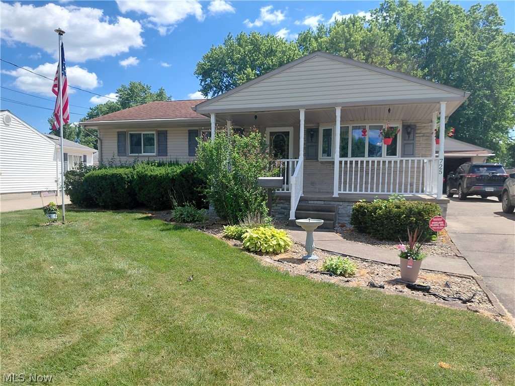 725 Gary Drive Hubbard OH 44425