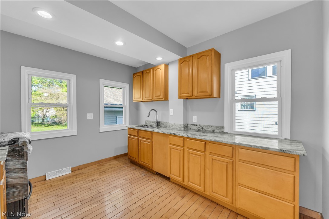 340 E 276th Street Euclid OH 44132